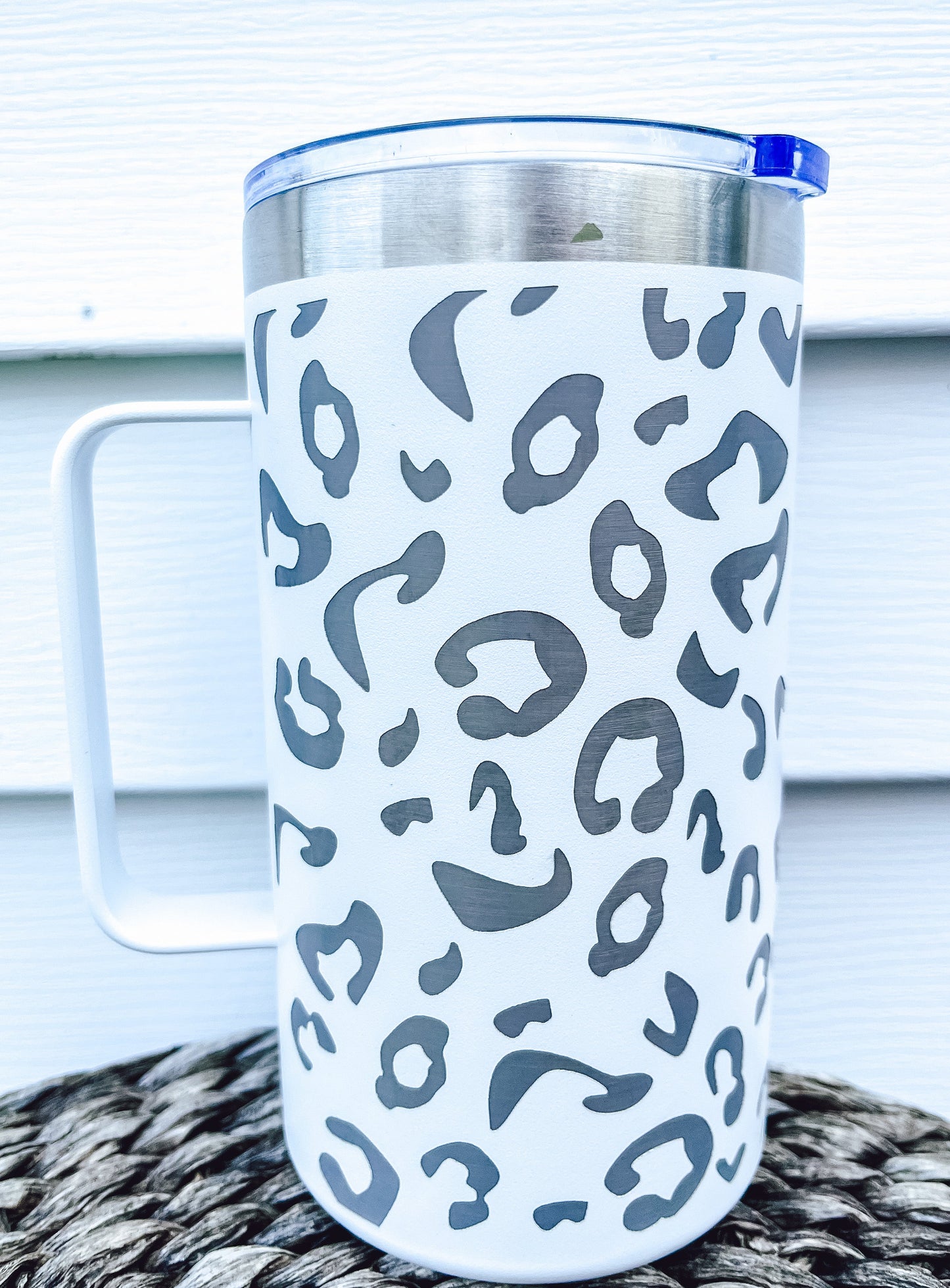 24 OZ Leopard Handled cup( fast ship preorder)